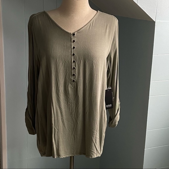 a.n.a Tops - $10 SALE NWT Rolled Sleeve Lightweight Shirt Sz M Oregano Green ANA Outdoor